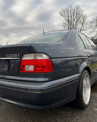 BMW Seria 5 cena 17000 przebieg: 237553, rok produkcji 2002 z Chorzów małe 37
